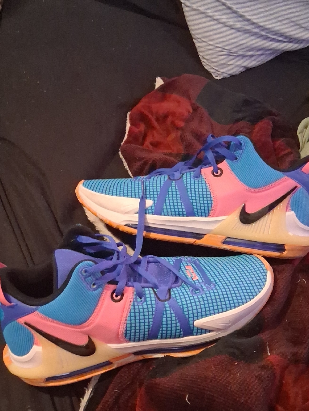Nike Blue Pink Orange lebron witness Shoes